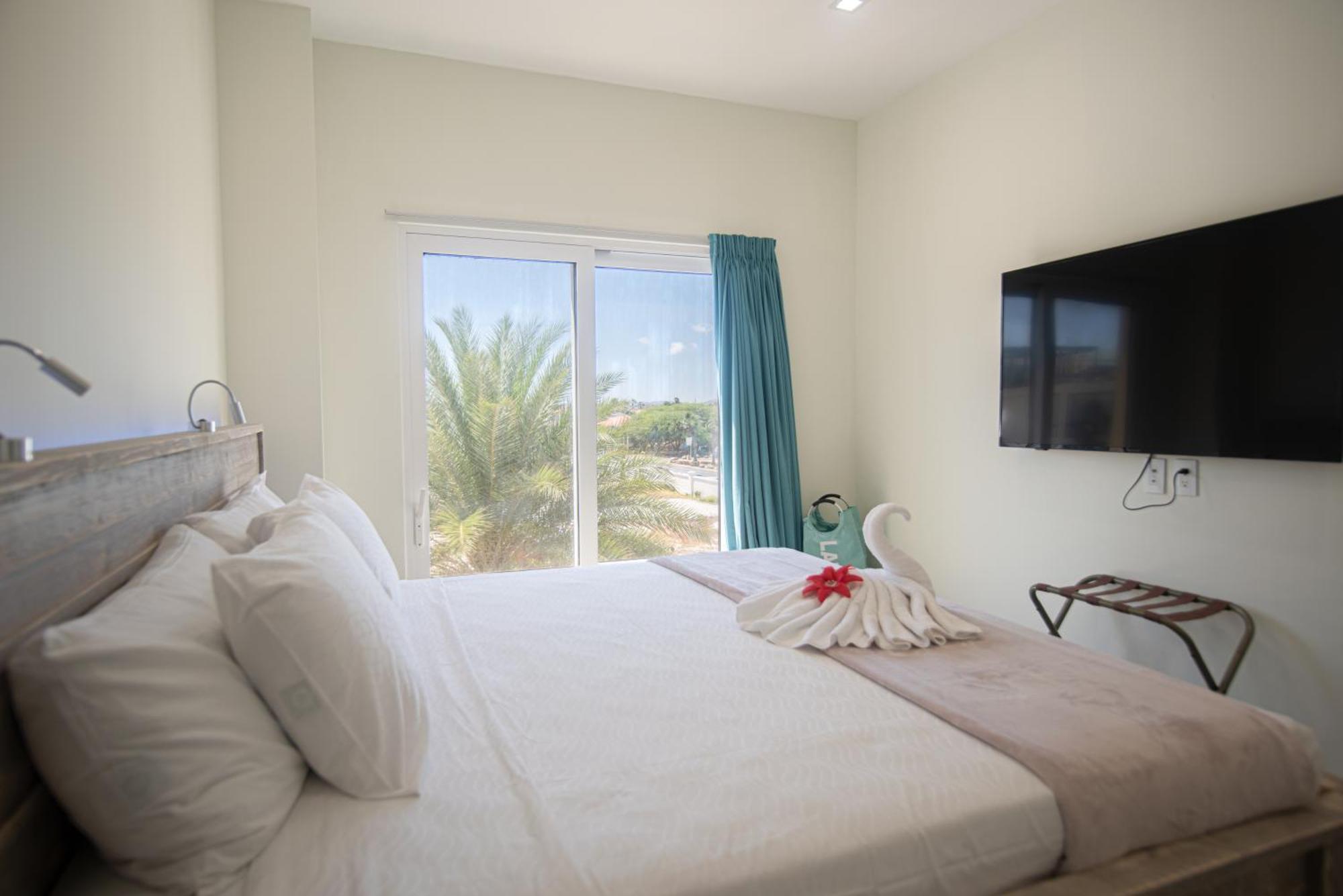 The Cove - Condo Hotel - Palm Beach Strip Extérieur photo